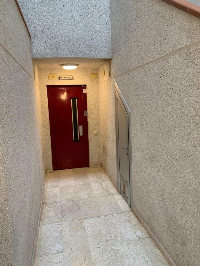 Apartamento Apartamento Cambrilsfornia Exterior foto